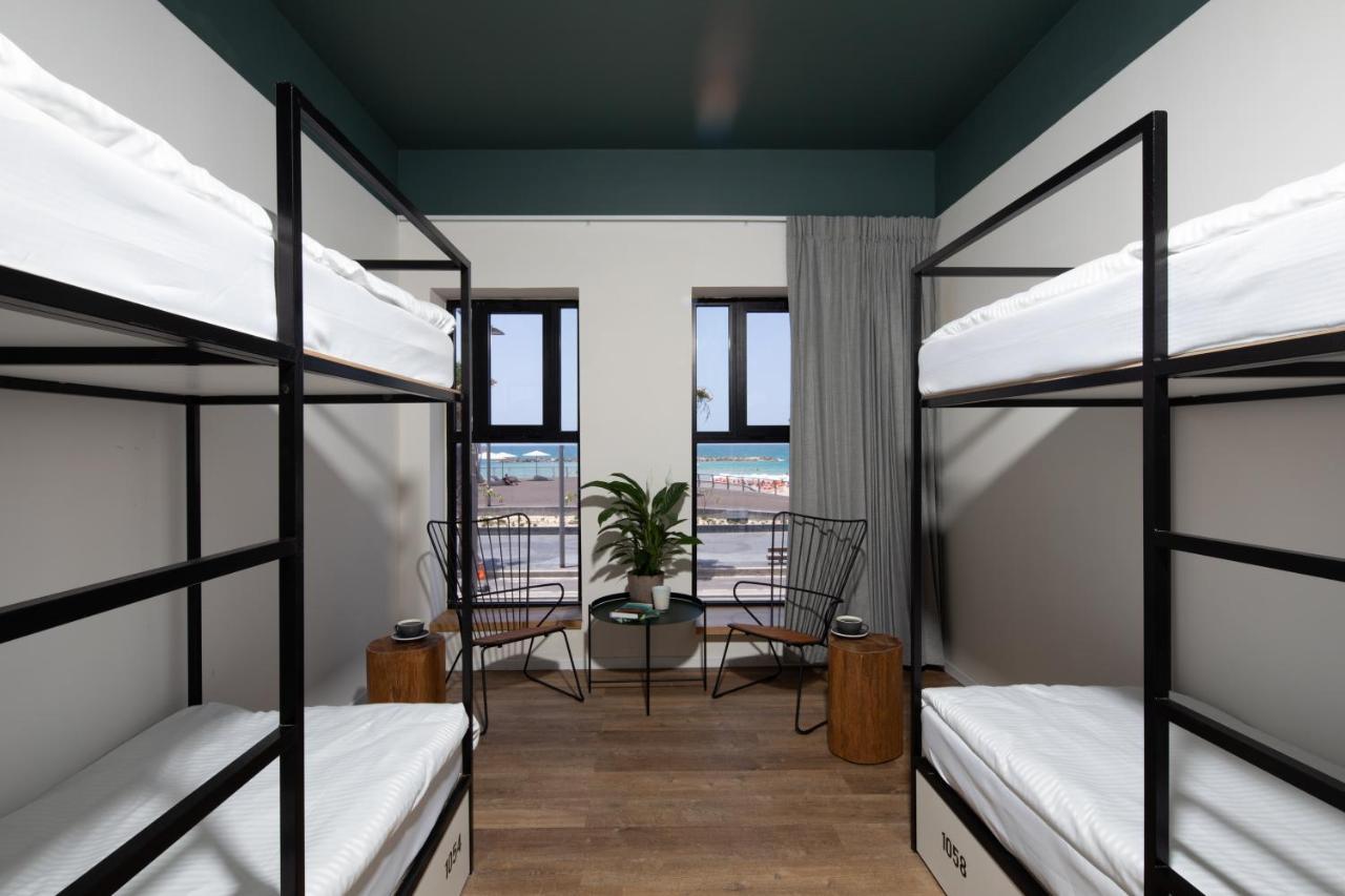 Beach View - Dorm Mix Gender – 8 Guests